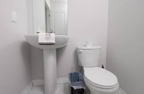 Niagara Falls House | Vacation at the Falls