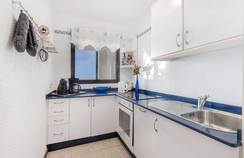 Bahia Calma Apartment | Vacation 'Beach House Christine' with Sea View, Private Terrace and Wi-Fi