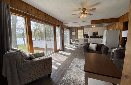 Luck House | Vacation BETTER! Stunning views & access! Pontoon rental avail!