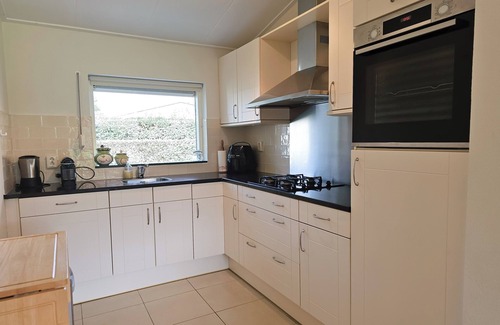 Municipality of Veere House | Vacation bungalow with large garden WE11