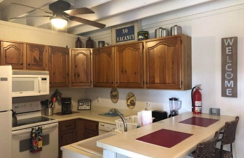 Selbyville House | Vacation Condo with a Cottage Feel