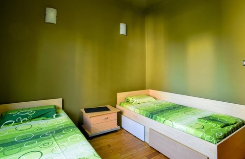 Zeljeznica Apartment | Vacation Flat w Sea View and Balcony in Bar
