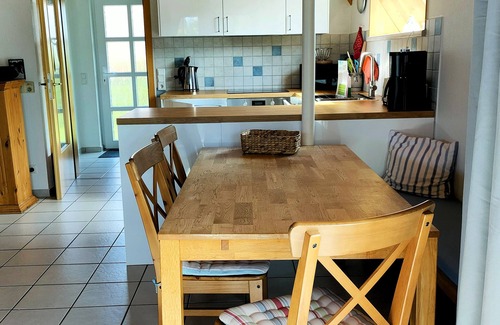 Dorumer Neufeld House | Vacation home Wolf. Cozy and close to the beach