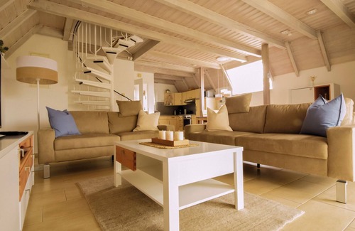 Dorumer Neufeld House | Vacation home Pier OH22. Peaceful and close to the beach.