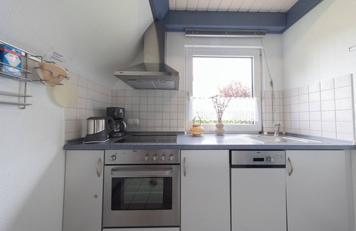 Dorumer Neufeld House | Vacation home Vogelsand 2, suitable for allergy sufferers and close to the beach.
