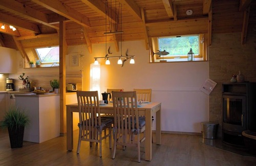 Dorumer Neufeld House | Vacation home "Antje" - just right for all sailors, pirates and landlubbers!