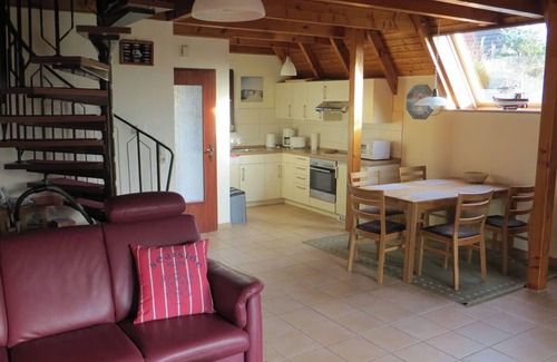 Dorumer Neufeld House | Vacation home "Opi Huck 26" - Comfortable North Sea enjoyment with fireplace and terrace