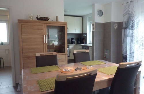 Dorumer Neufeld House | "Vacation home Nordseebrise: relaxation and comfort on the North Sea coast!"