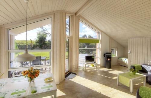 Gross Timmendorf House | Vacation home with sauna right on the edge of the field