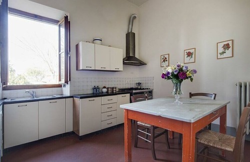 Vicchio Villa | vacation holiday large villa rental, italy, near florence, tuscany, countryside, pool, view, wi-fi internet, short term