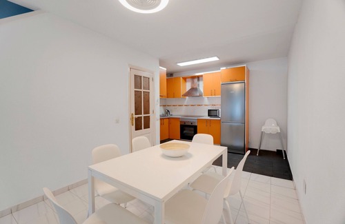 Puerto de Santiago House | Vacation Home 'Jaral' with Shared Pool, Shared Terrace and Wi-Fi