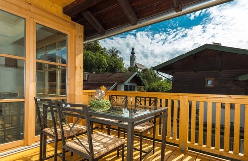 Ruhpolding House | Vacation home 150sqm, balcony and terrace, kitchen, 4 bedrooms, living room, 8 pers.