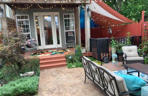 Buena Vista House | Vacation Home 5 Mins to Down Town 2 Bedrooms 2 Baths Garden Area Hot Tub