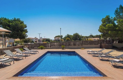 Can Picafort House | Vacation Home "Anglesos" with Private Terraces, Private Pool & Wi-Fi