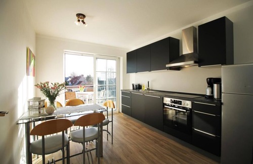 Hohe Dune Apartment | Vacation home at the marina, sea breeze