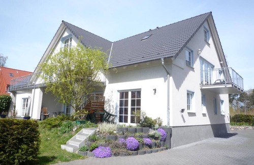 Hohe Dune Apartment | Vacation home at the marina, sea breeze