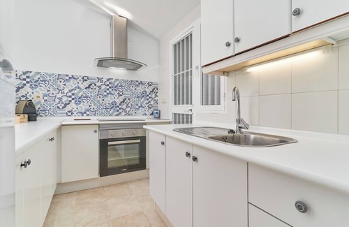 Almunecar House | Vacation Home "Ático Capela Vistas Al Mar" with Sea View, Shared Pool & Wi-Fi