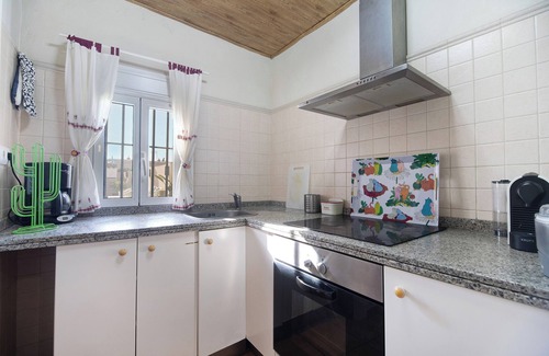 Chipiona House | Vacation Home Beautiful Traditional House with Pool, Wi-Fi, A/C, Terrace & Garden