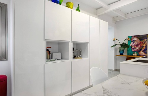 Las Palmas de Gran Canaria House | Vacation Home "Blue sky-loft ático" with Terrace & Wi-Fi