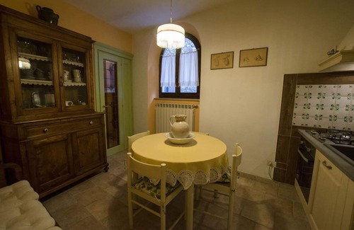 Monticiano House | Vacation home Bravi Tuscan home in the vicinity of Siena