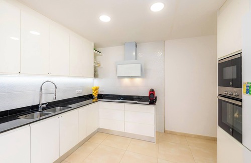 Ariany House | Vacation Home Cas Padri Pep with Pool, Wi-Fi, Garden & Terrace