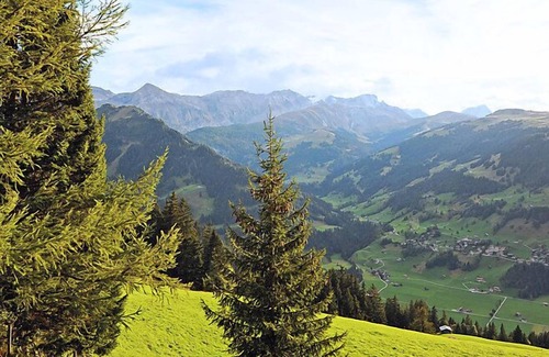 Lenk House | Vacation home Chalet Bühlweidli in Lenk - 5 persons, 3 bedrooms