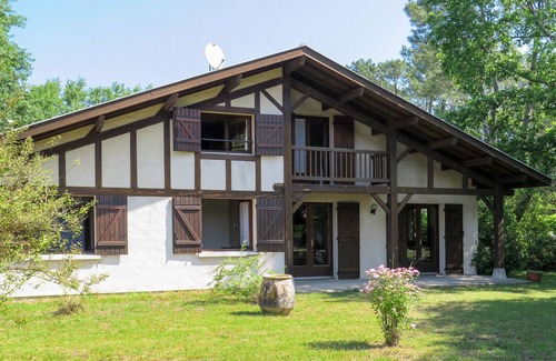 Uza House | Vacation home Cherte by Interhome