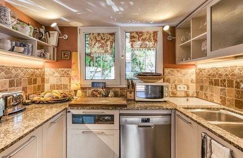 Cadaques House | Vacation Home 'Designer House with Panoramic Views' with Sea View, Wi-Fi and Air Conditioning