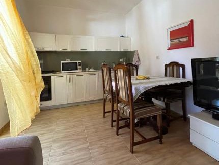 Velipoje House | Vacation Home Dibra
