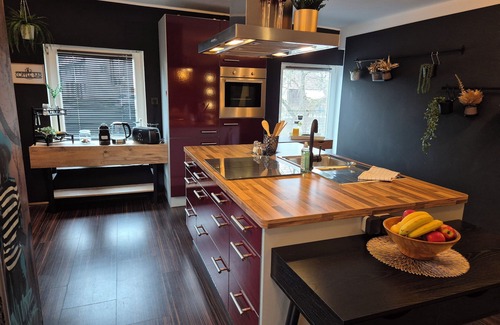 Rosenfeld House | Vacation home "Die 16" - The group house with a certain luxury!