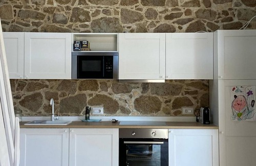 Villaggio delle Mimose House | Vacation Home "Domu Tostoina 2" with Mountain View, Private Terrace & Wi-Fi