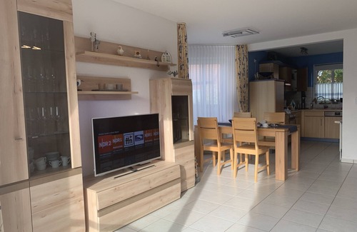 Neßmersiel House | Vacation home for 4 people; modern and lovingly furnished, fiber optic WLAN;