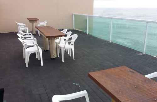 Barra Velha House | Vacation Home front beach low time 20 km Beto Carrero World