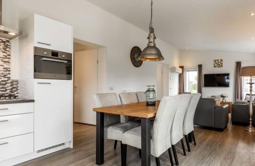 Gasthuis House | Vacation home Green Resort Mooi Bemelen in Bemelen - 6 persons, 3 bedrooms