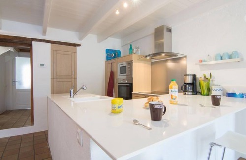Saint-Pierre-Quiberon House | Vacation home Hoche by Interhome