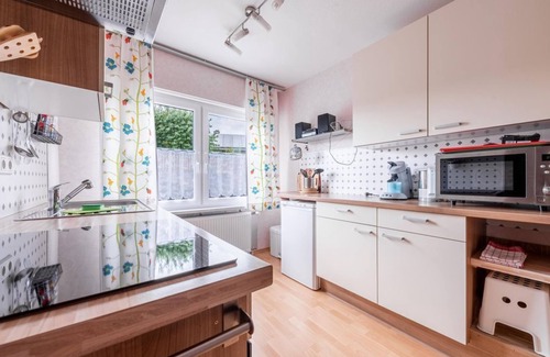 Dillendorf House | Vacation home Hunsrückliebe - Holiday home, shower, WC, 2 bedrooms