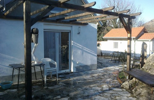 Karuc House | Vacation home IDYLLE is located in the heart of the Skadar Lake National Park.