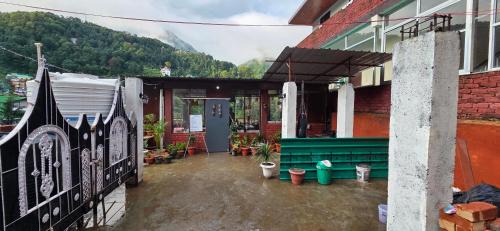 Dharamshala Bed & Breakfast | Vacation home
