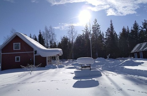 Junosuando House | Vacation home in the middle of the nature of Swedish Lapland with sauna