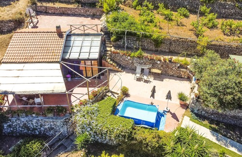 Monte Argentario Cottage | Vacation home in the vineyard by the sea