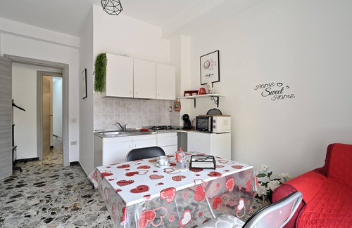 Jerzu House | Vacation Home "Jerzu Centro" with Private Terrace & Balcony