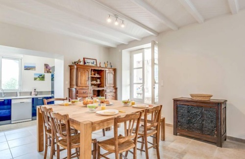 Saint-Pierre-Quiberon House | Vacation home Kerhel by Interhome