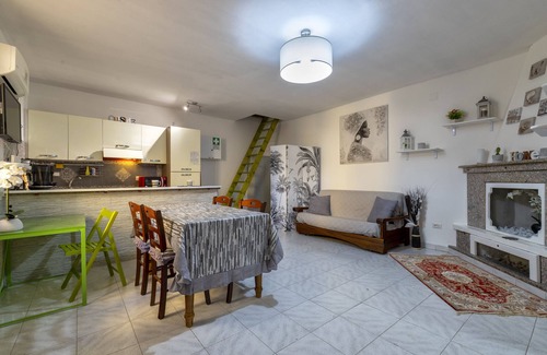 Sassari Apartment | Vacation Home "La Casetta Bianca" with Air Conditioning & Wi-Fi
