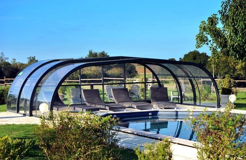 Saint-Wambert-des-Trois-Vallees House | Vacation Home "La Grange" with Shared Pool, Private Terrace & Wi-Fi