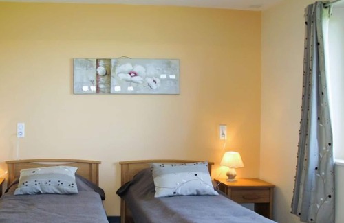 Isigny-le-Buat House | Vacation home Le Pressoir (CHD400) in Chalandrey - 4 persons, 2 bedrooms