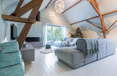 Asper House | Vacation Home Letha