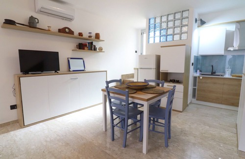 Otranto House | Vacation Home "Malika" with Private Terrace, Balcony & Wi-Fi