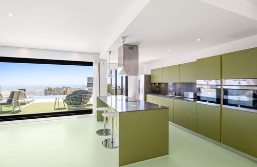 Cumbre del Sol House | Vacation home Megin by Interhome