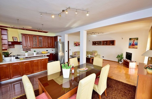 Seget Vranjica House | Vacation home Meri by Interhome