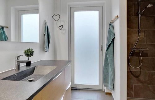 Skive Municipality House | Vacation home "Øgot" - 400m to the inlet in The Liim Fiord in Roslev - 8 persons, 3 bedrooms